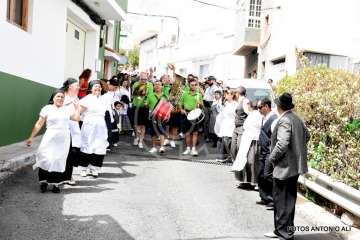 La X edición de la Traída Infantil del Agua, un éxito (Foto Antonio Alí)